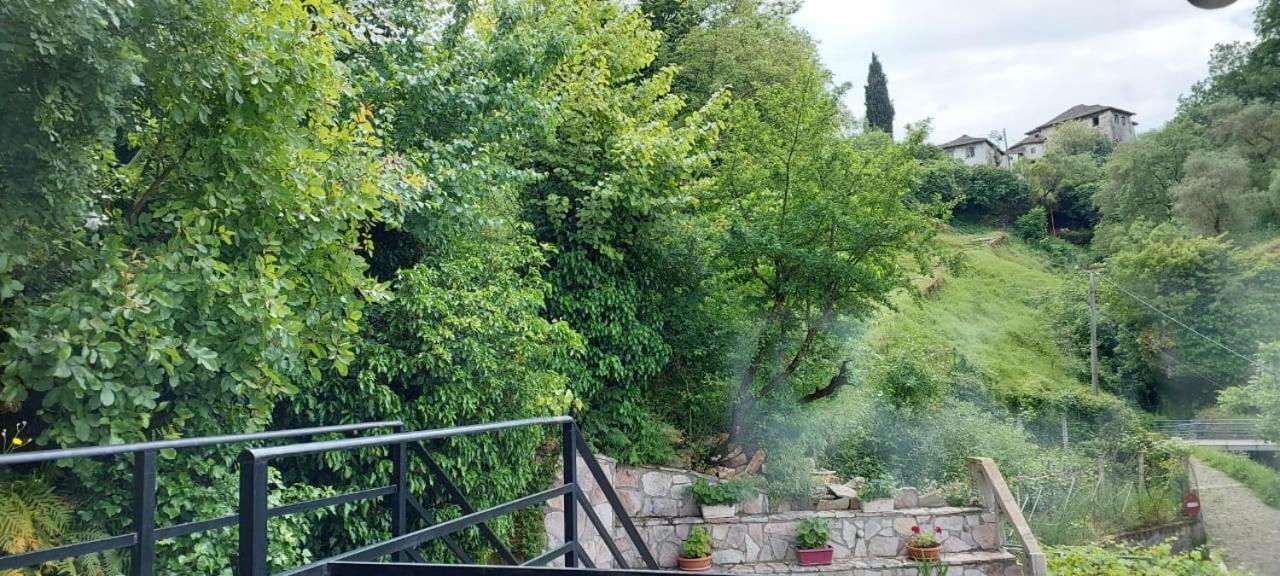 Kale Guesthouse Gjirokaster Exterior photo